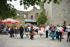 Tanz in der Burg